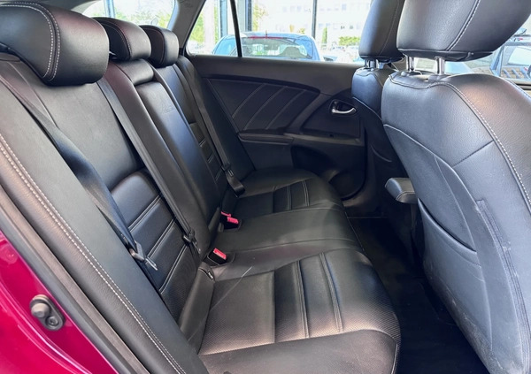 Toyota Avensis cena 71900 przebieg: 142500, rok produkcji 2017 z Busko-Zdrój małe 379